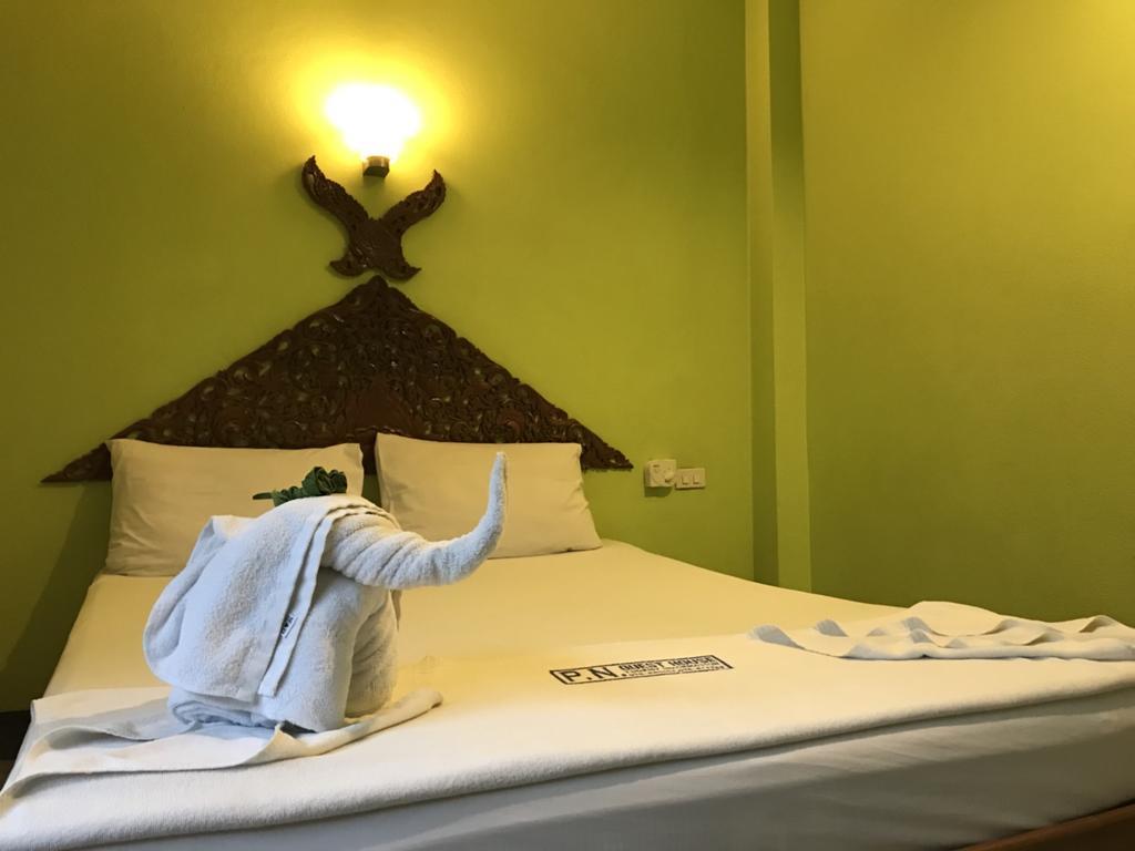 P.N. Guesthouse Krabi town Exterior foto